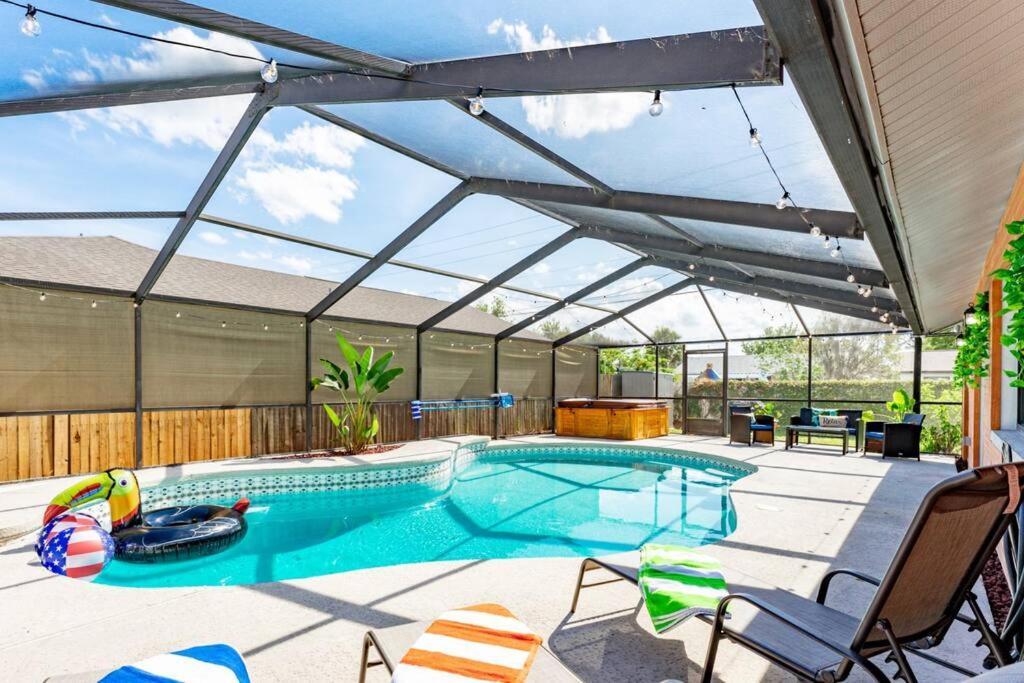The Pelican/Pool/Hottub/Gameroom Brandon Luaran gambar